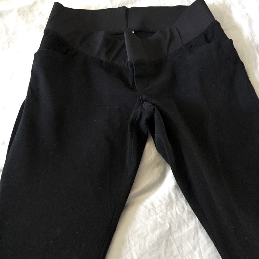 Maternity pants. Black Size 10. Like new!